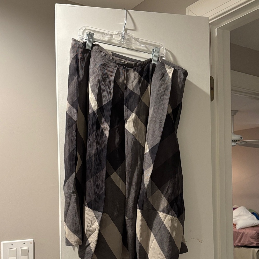 Burberry Black and Cream Plaid A-Line Skirt